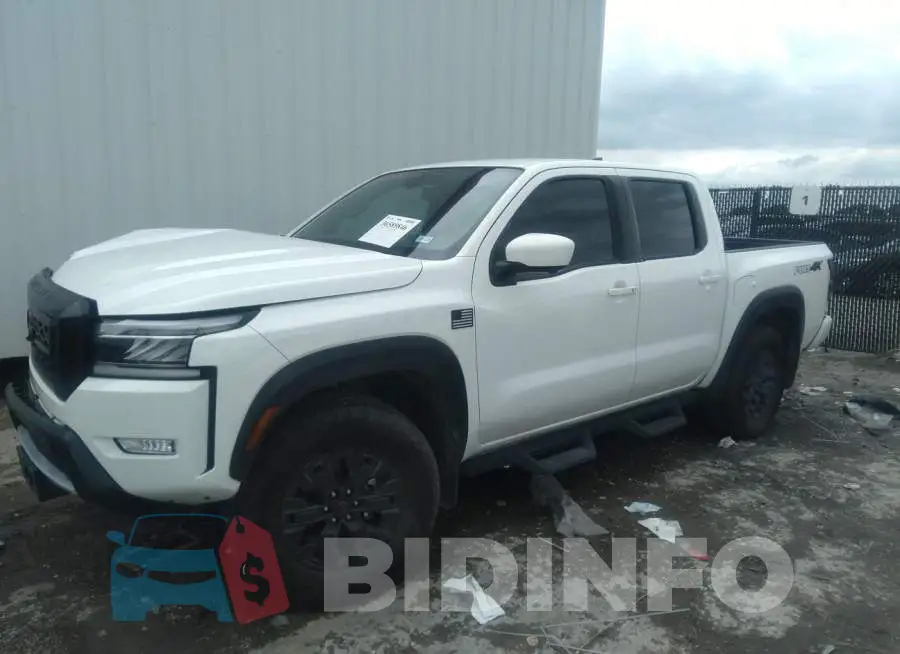 1N6ED1EK7PN613284 Photo# 2
