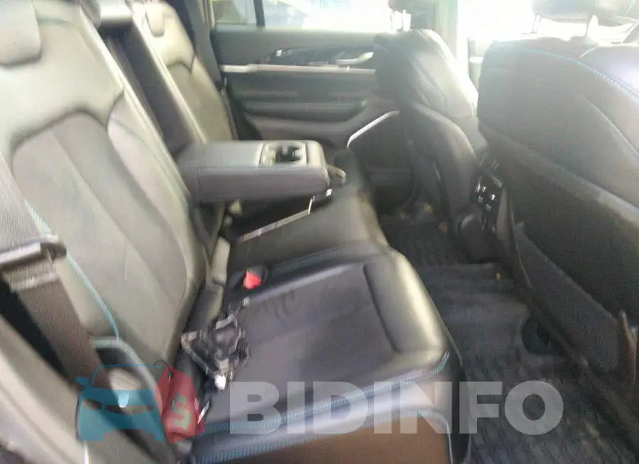 1C4RJYC69N8760410 Photo# 8