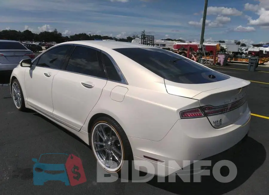 3LN6L2GK3DR817601 Photo# 3