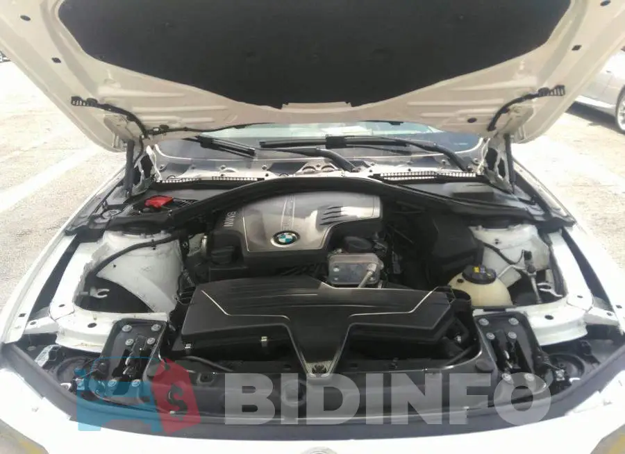 WBA8A9C56GK618737 Photo# 10