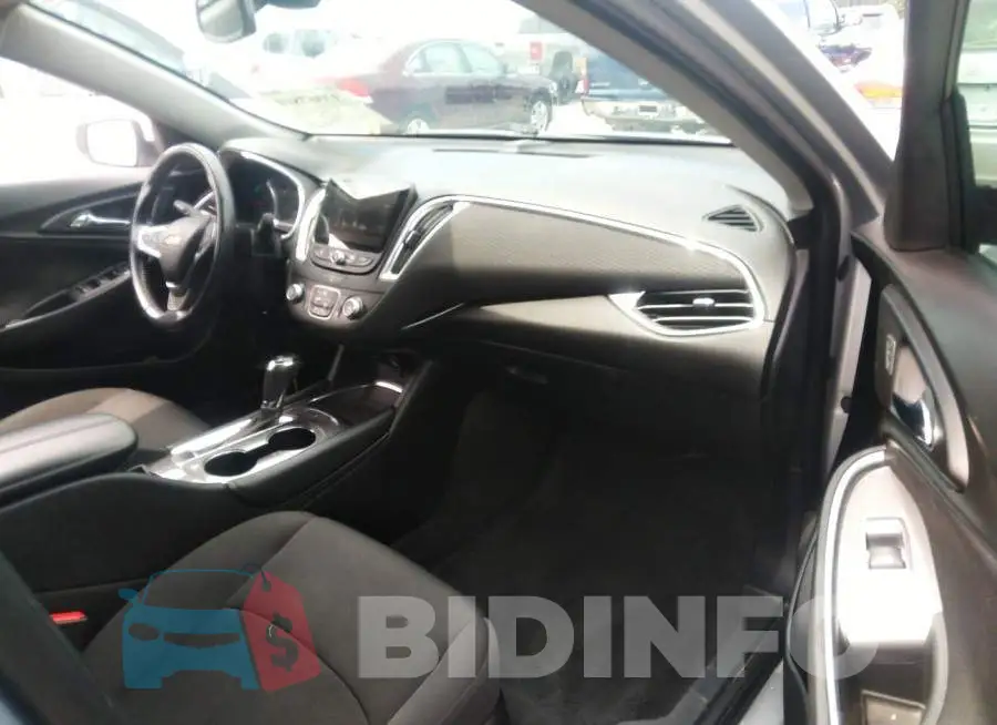 1G1ZD5ST4JF243723 Photo# 5