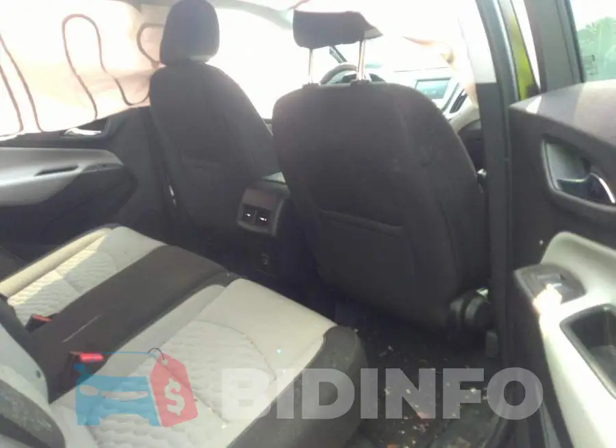 2GNAXUEV0L6102025 Photo# 8