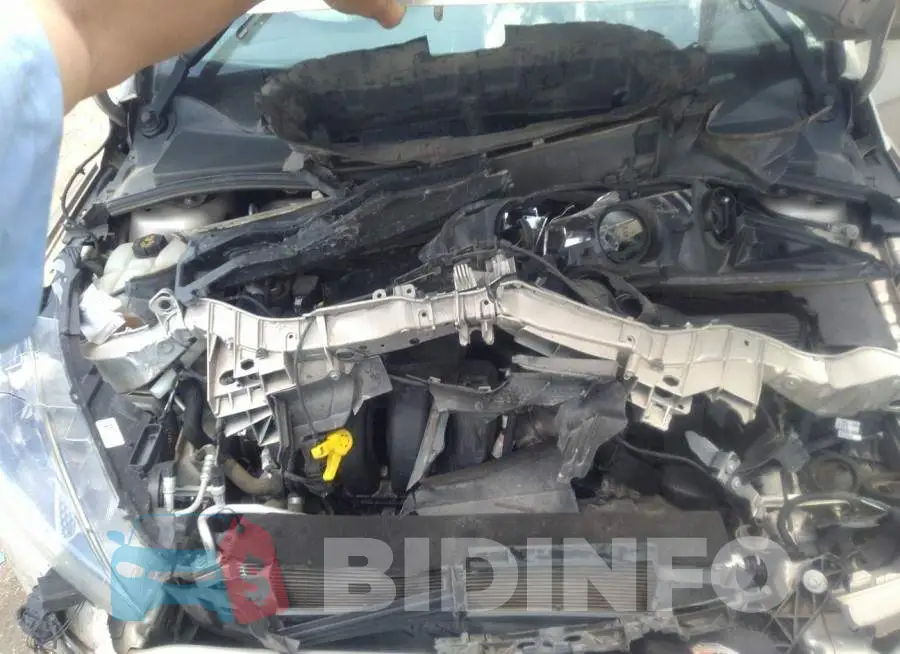 1FADP3F2XJL203894 Photo# 10
