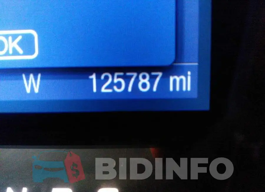 1FAHP2D82FG162261 Photo# 7