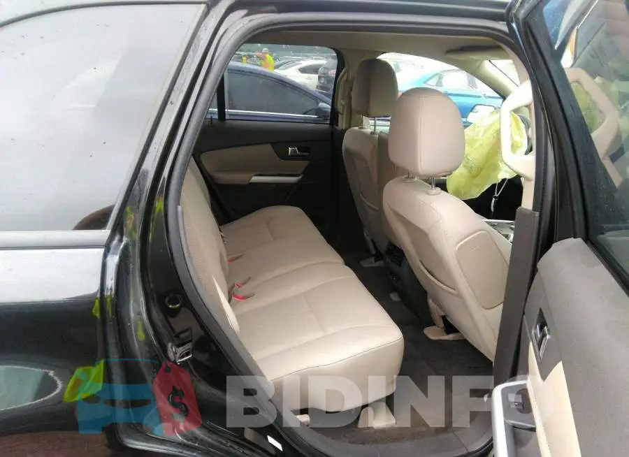 2FMDK3GC1DBE25482 Photo# 8