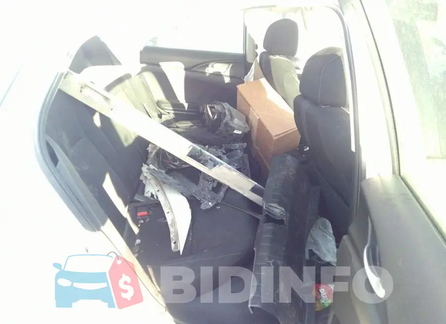 19XFC2F72JE008854 Photo# 8