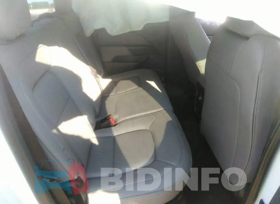 1GCGSBEN9N1323716 Photo# 8