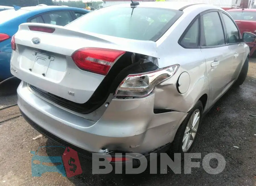 1FADP3F22GL271289 Photo# 6