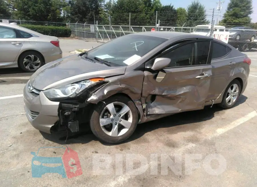 5NPDH4AE5DH417652 Photo# 2