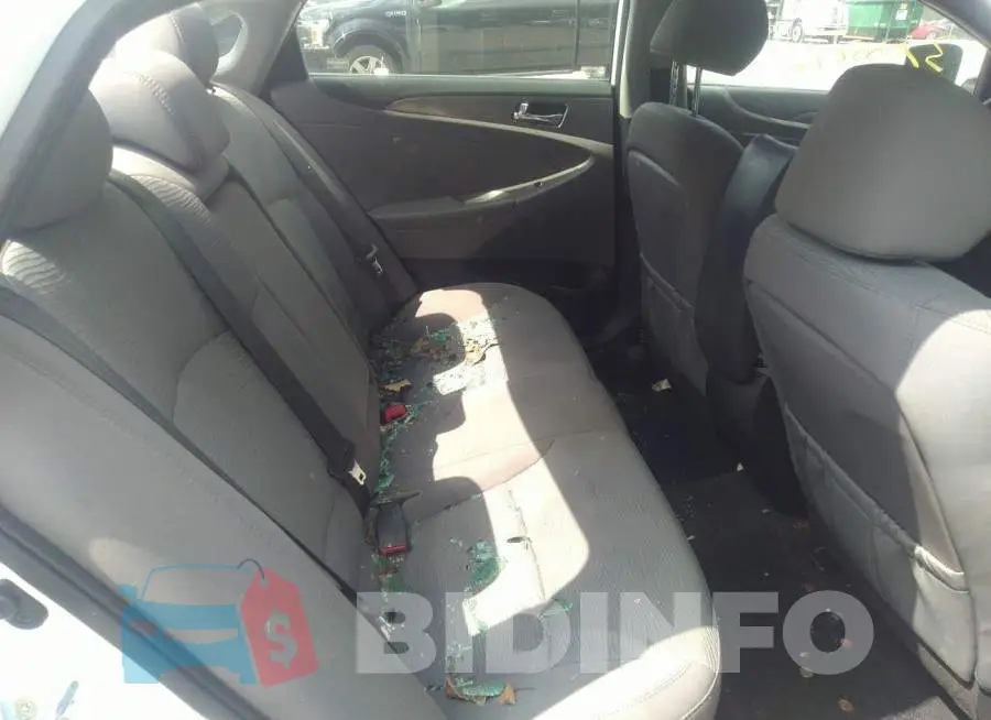 KMHEC4A42EA117811 Photo# 8