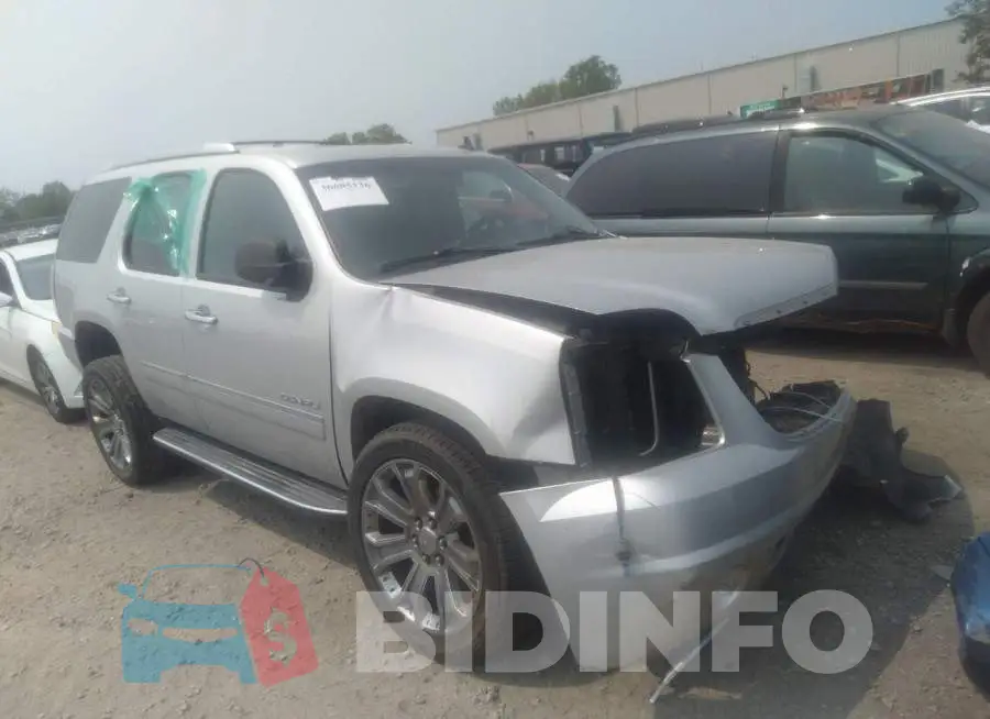 1GKS2EEF8DR286134 Photo# 1
