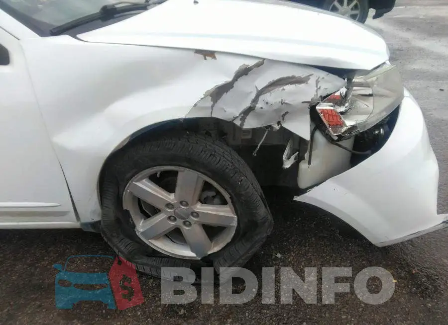 1C3CDZCB7DN709928 Photo# 6