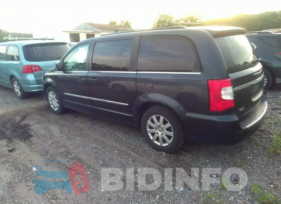 2C4RC1BG1DR677424 Photo# 3