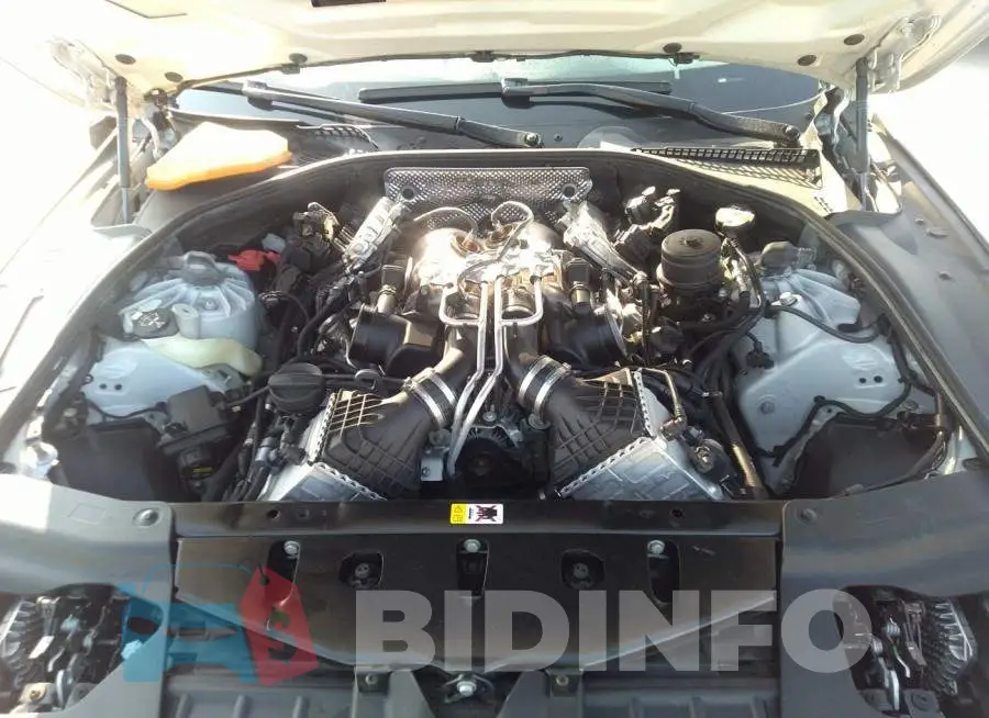 WBS6E9C53JG808237 Photo# 10