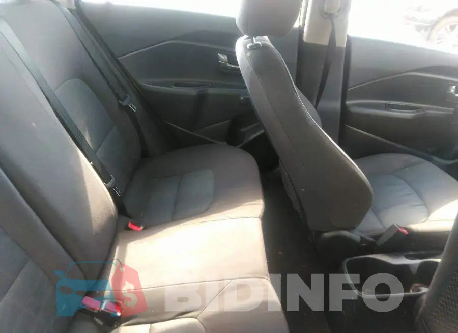 KNADM4A33G6663699 Photo# 8
