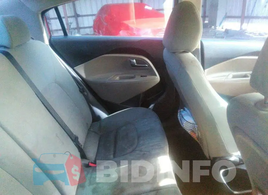 KNADM4A38E6361919 Photo# 8