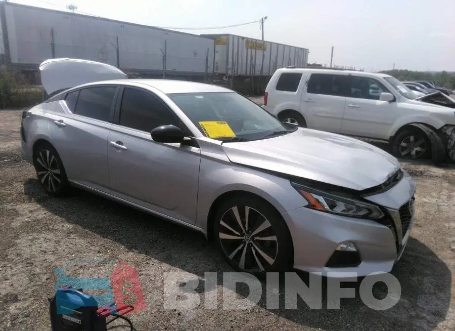 1N4BL4CV3KC114399 Photo# 1