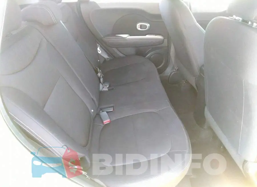 KNDJN2A29F7768433 Photo# 8