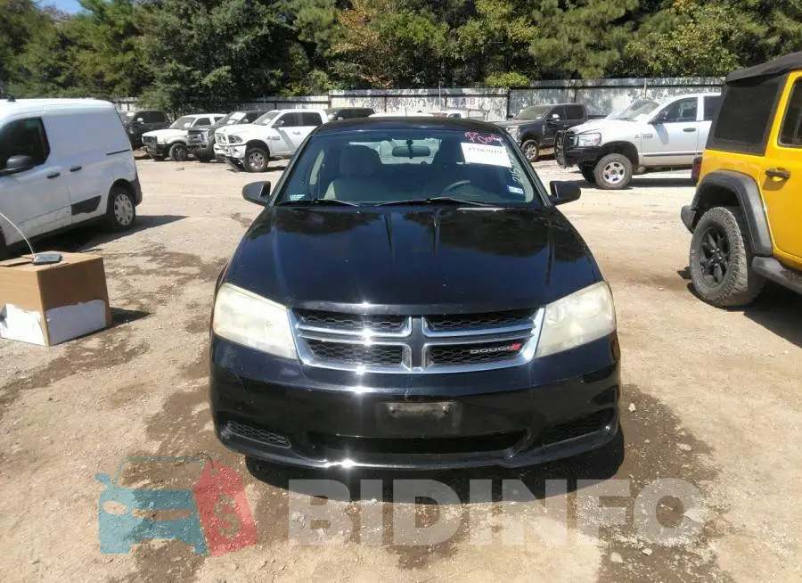 1C3CDZAB4EN215983 Photo# 6