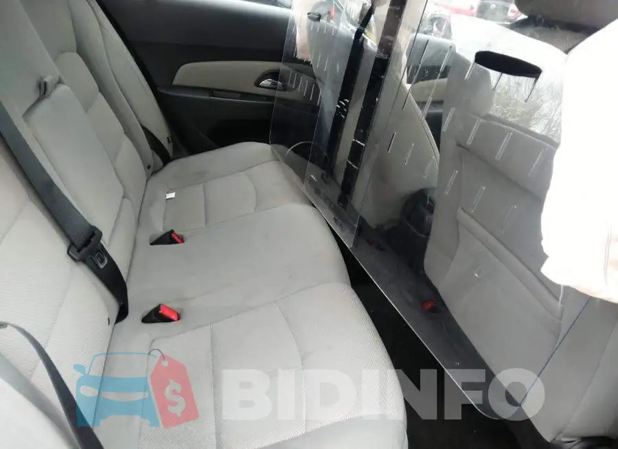 1G1PC5SB4E7370957 Photo# 8