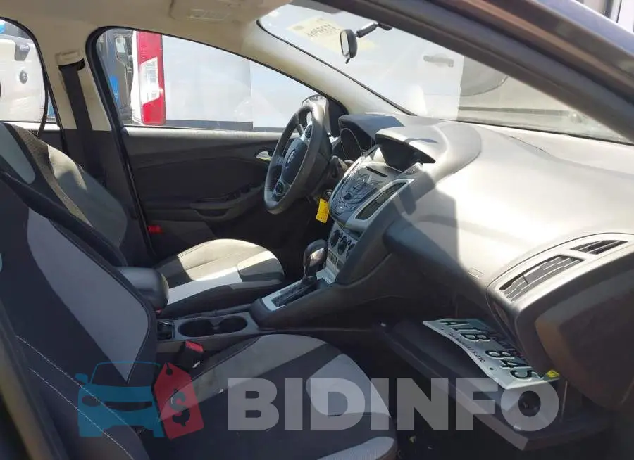 1FADP3F23EL359863 Photo# 5