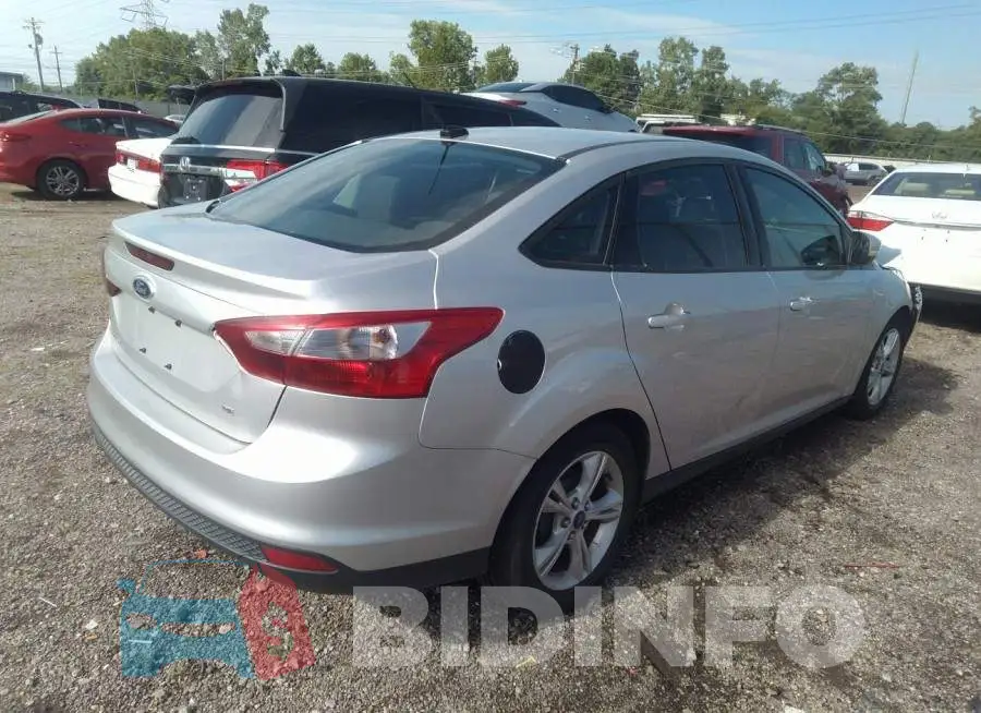 1FADP3F2XEL272073 Photo# 4