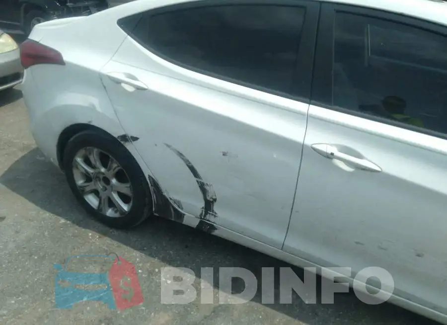 5NPDH4AE8DH232916 Photo# 6