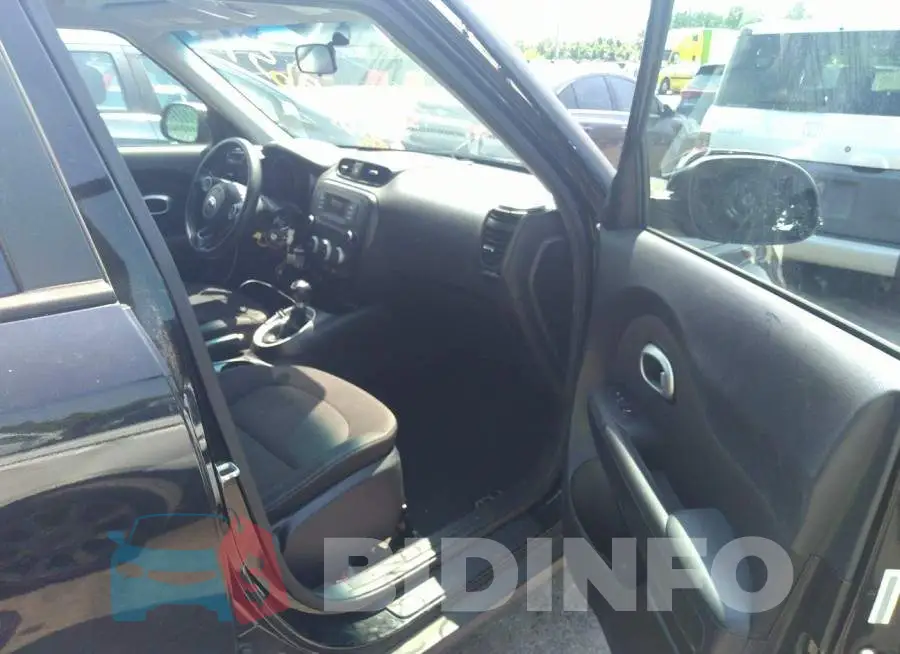 KNDJN2A2XF7112449 Photo# 5