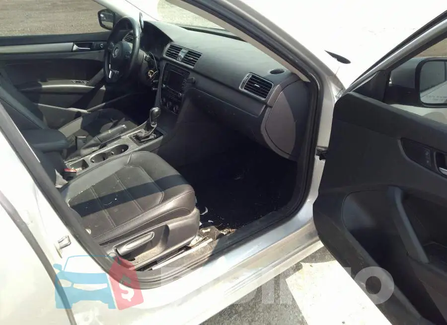 1VWBN7A39EC065153 Photo# 5