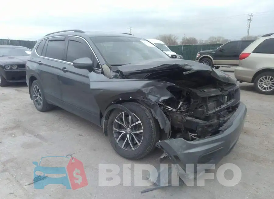3VV3B7AX1KM028421 Photo# 1