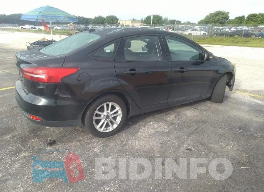 1FADP3F22FL289211 Photo# 4
