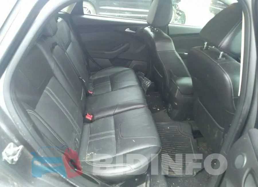 1FADP3N26EL380739 Photo# 8