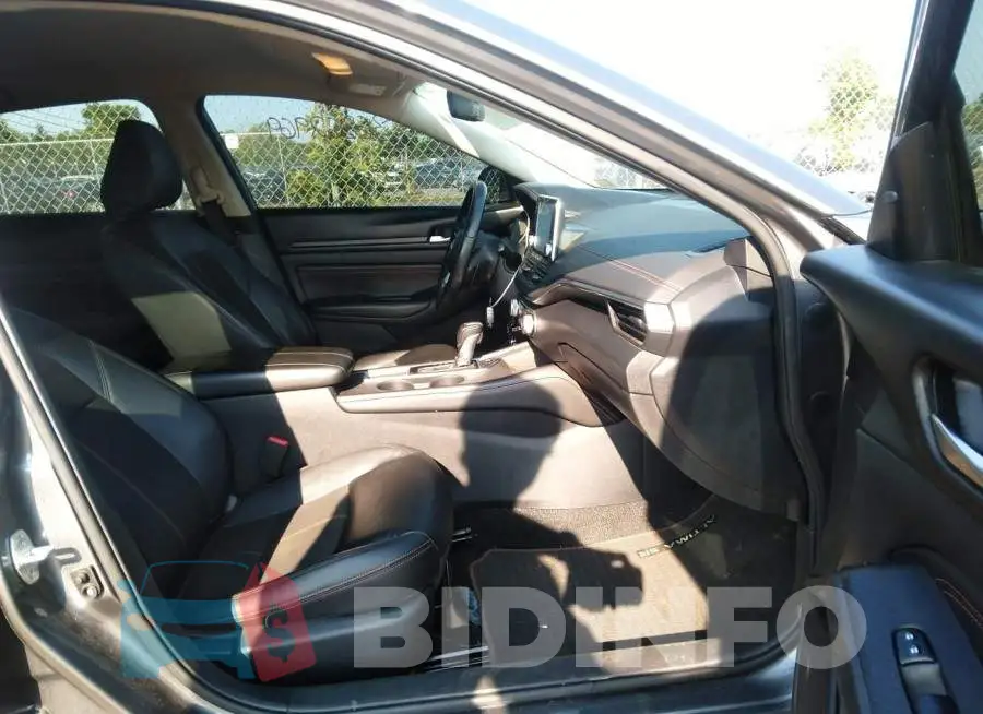 1N4BL4CV4KC184008 Photo# 5