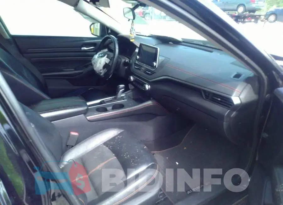 1N4BL4CV9LC129832 Photo# 5