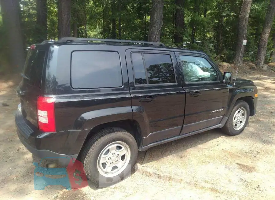 1C4NJPBB0HD131783 Photo# 4