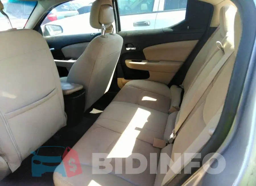 1C3CDZAG4DN614242 Photo# 8