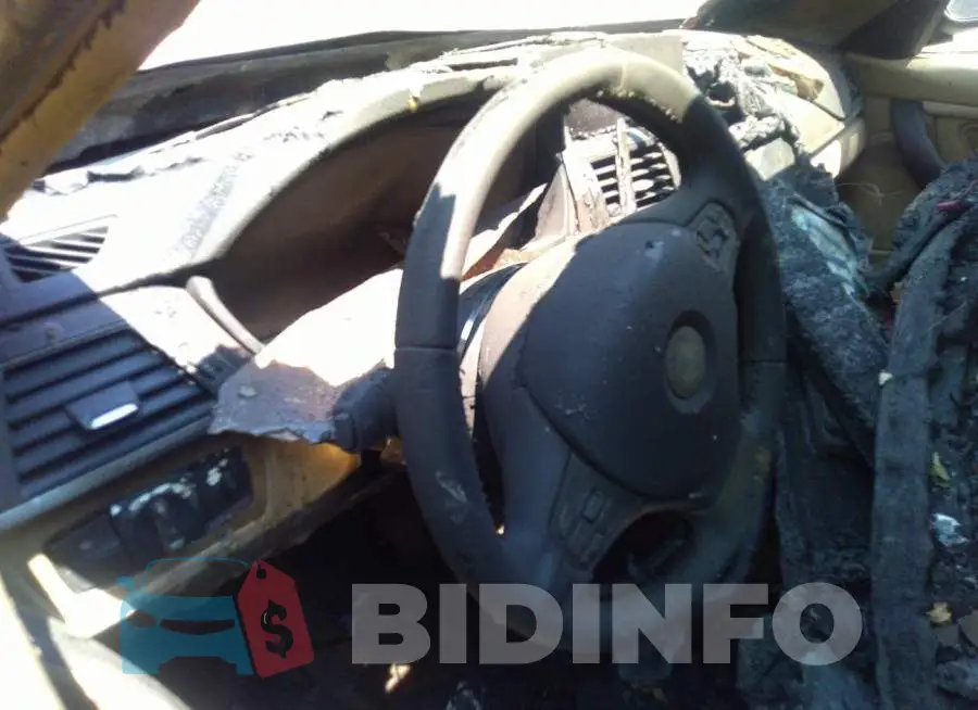 WBA8E5G59GNU21423 Photo# 7