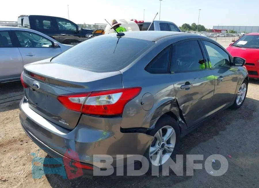 1FADP3F22EL451577 Photo# 4