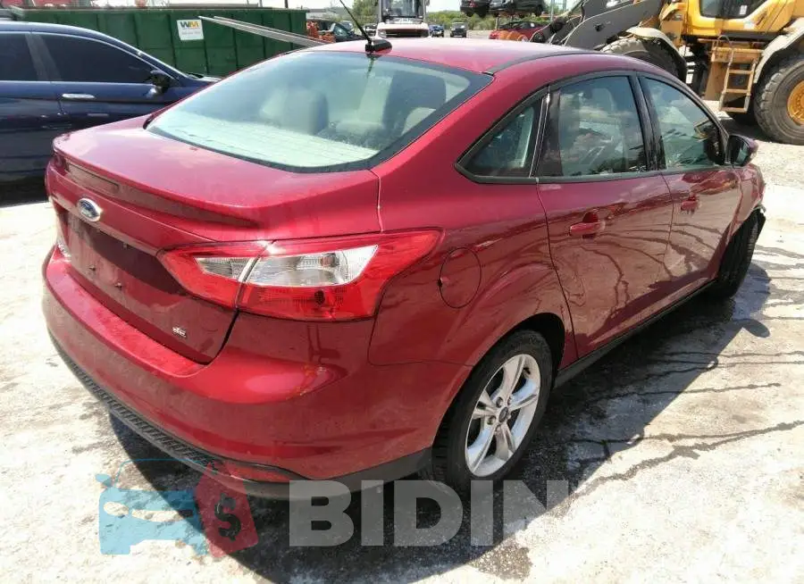 1FADP3F2XEL315830 Photo# 4