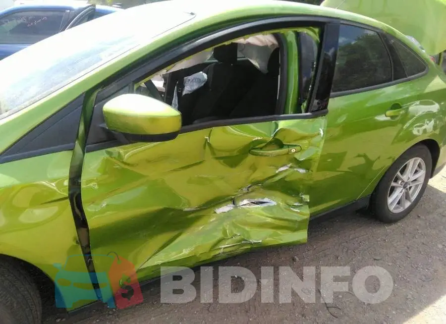 1FADP3FE2JL310416 Photo# 6