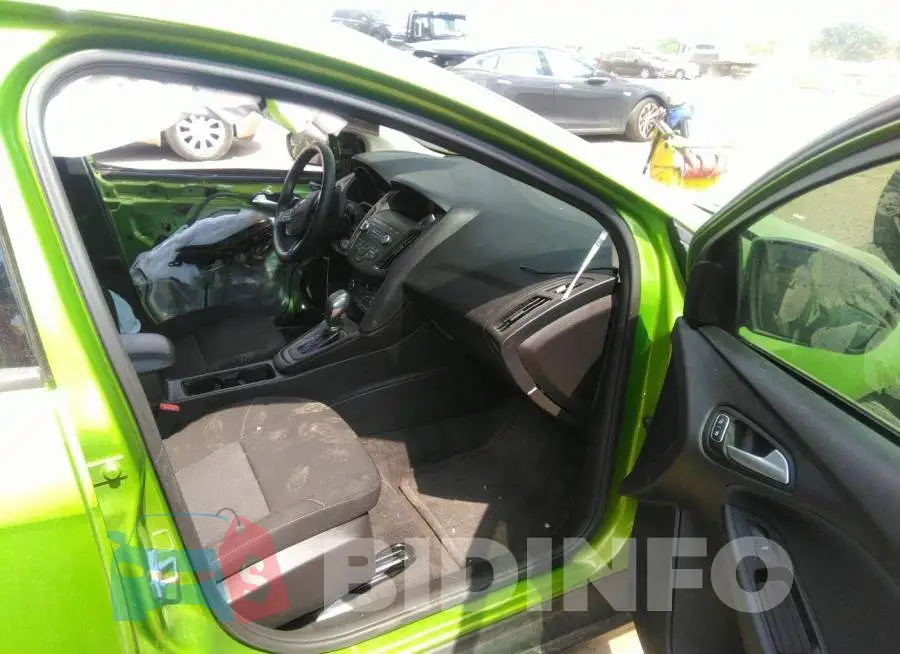 1FADP3FE2JL310416 Photo# 5
