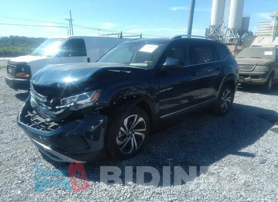 1V2BR2CA7PC516765 Photo# 2