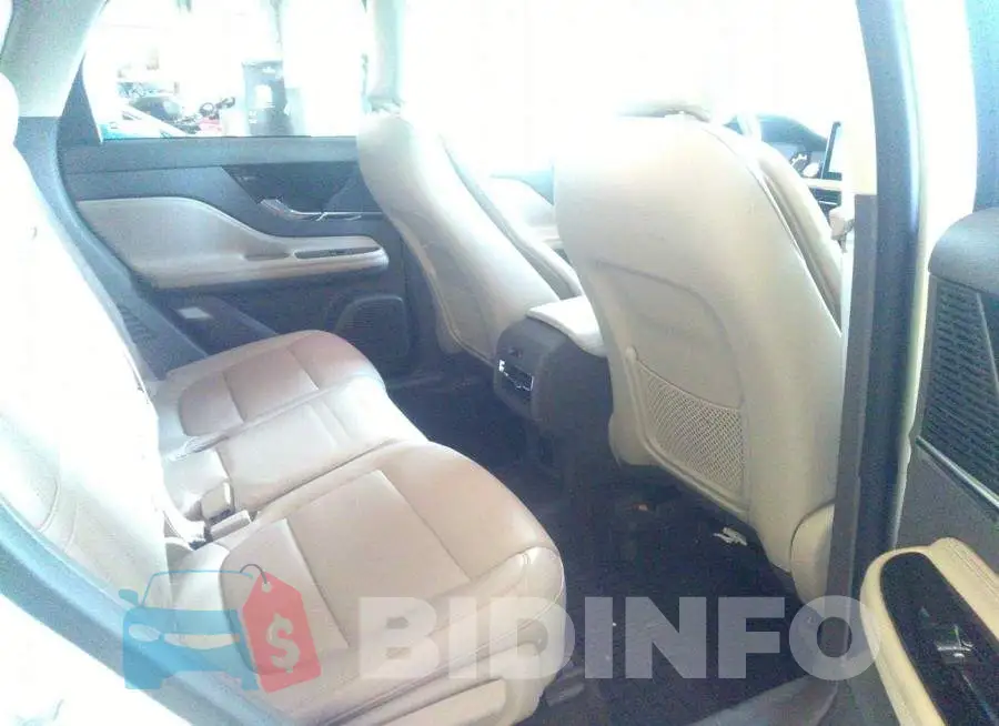 5LMCJ1D9XNUL24252 Photo# 8