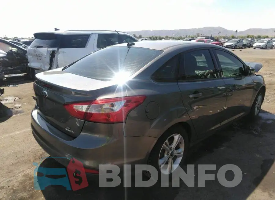 1FADP3F26DL169683 Photo# 4