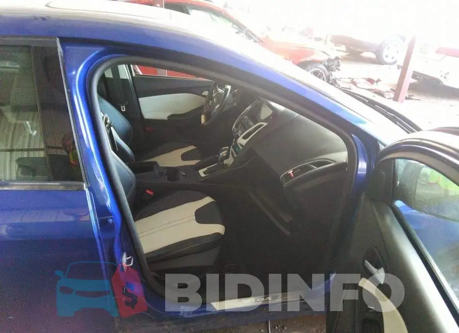 1FADP3J27EL257151 Photo# 5