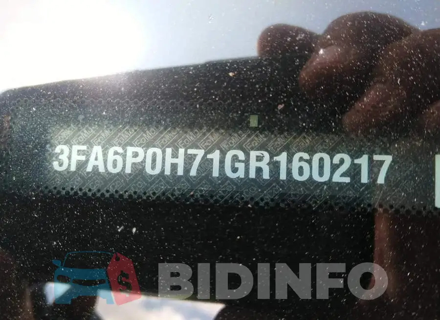 3FA6P0H71GR160217 Photo# 9