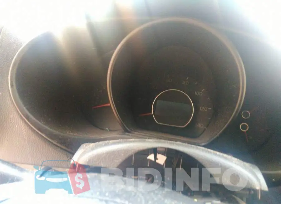 KNDJN2A24F7215155 Photo# 7