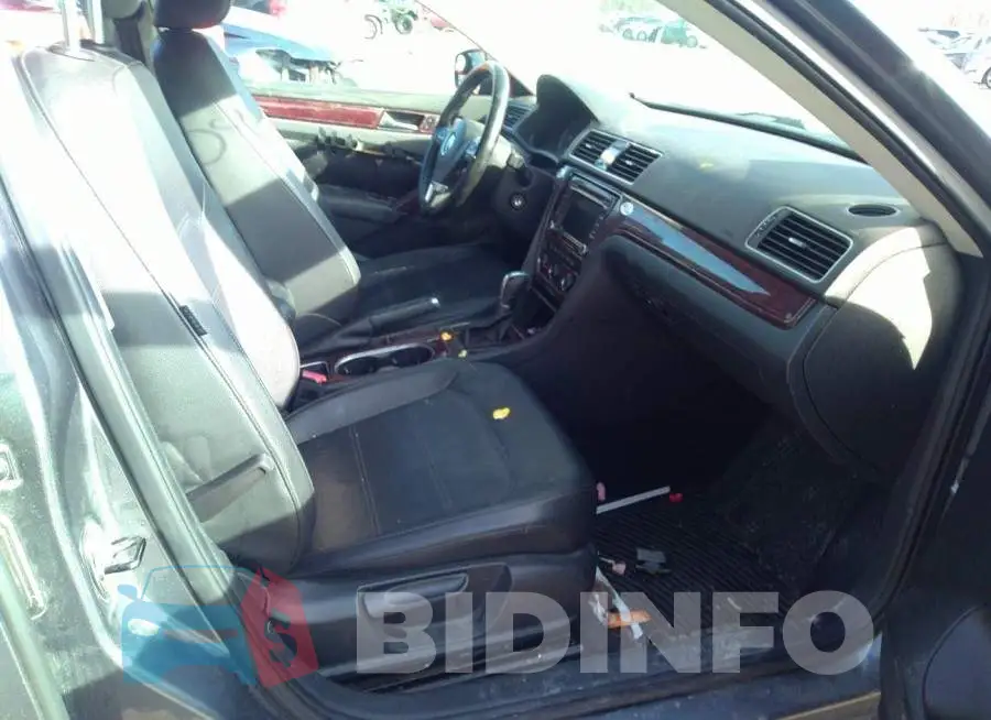 1VWBN7A35DC029961 Photo# 5