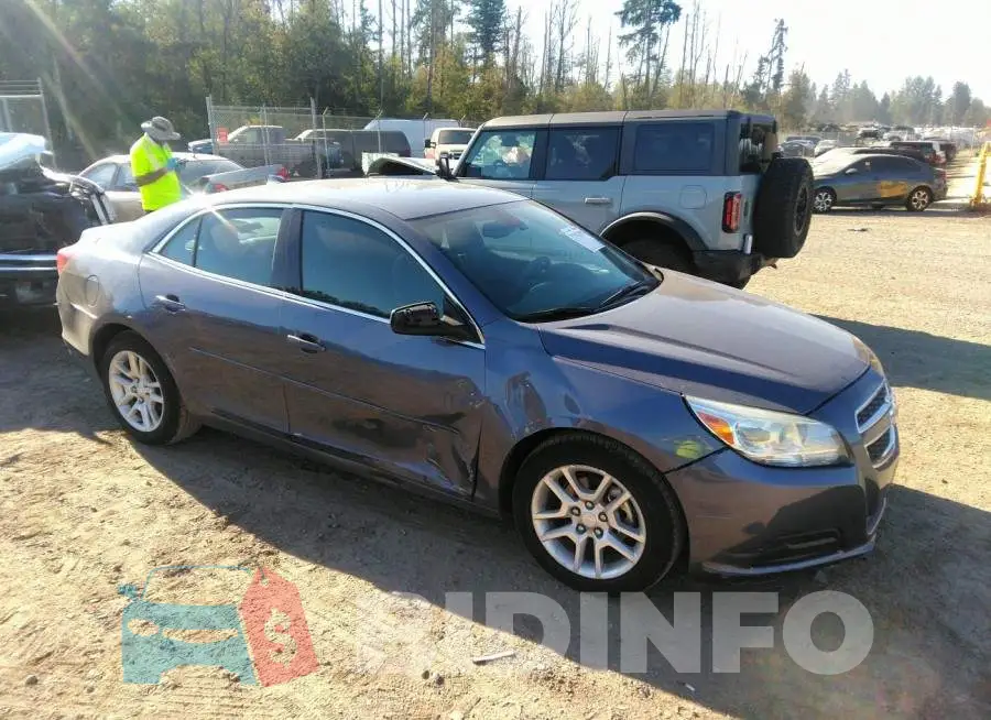 1G11D5SR3DF266786 Photo# 1