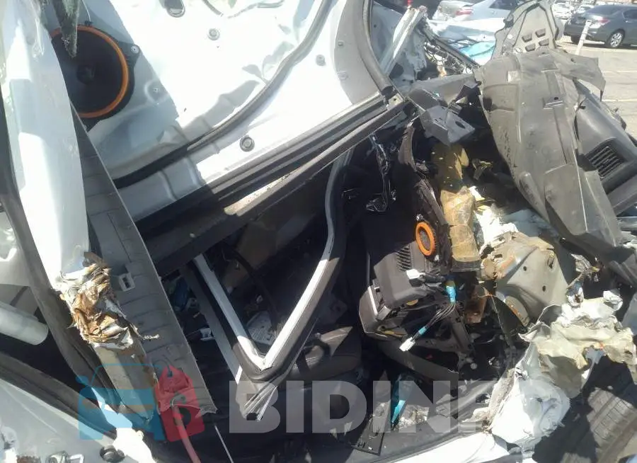 4T3B6RFVXMU053188 Photo# 5